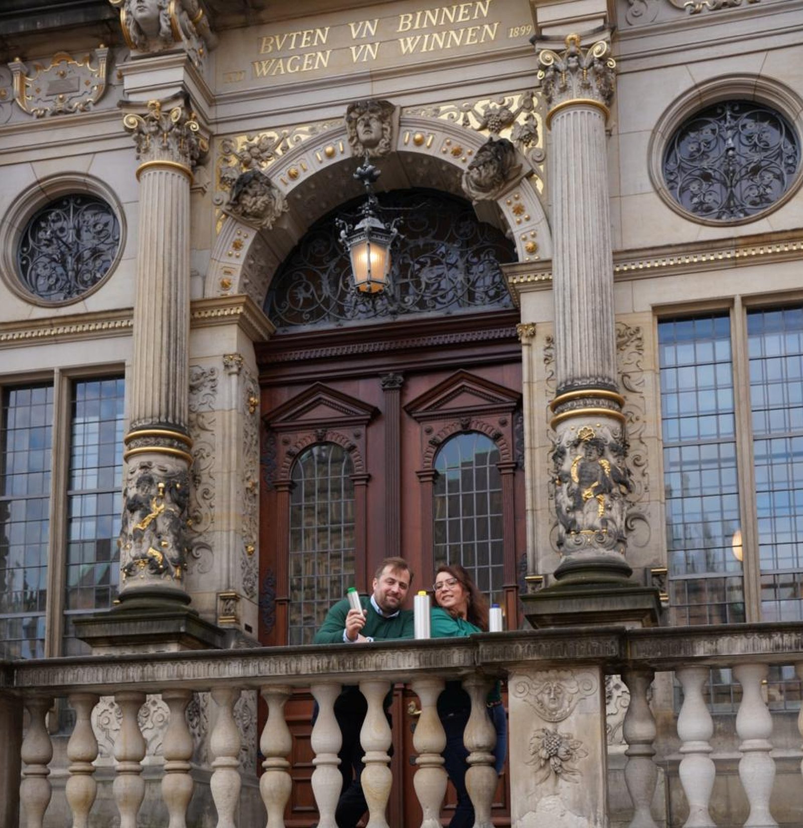 Manuela und Christian am Bremer Rathaus